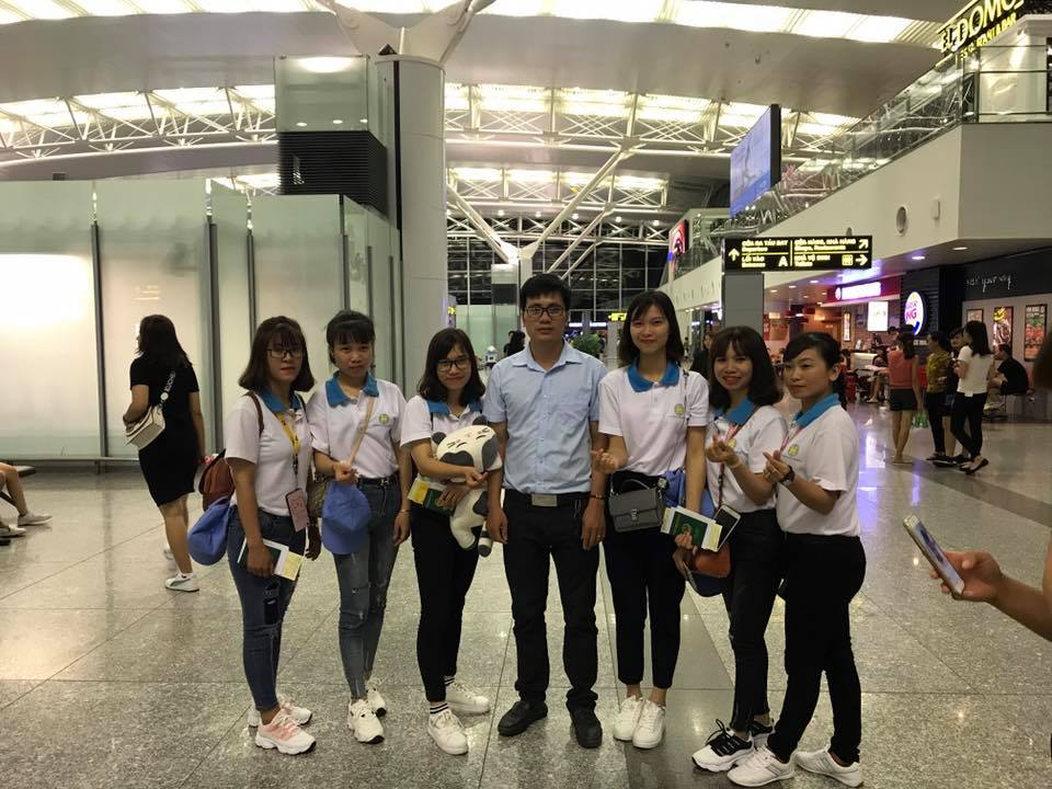 Chúc Mừng Các Em Xuất Cảnh