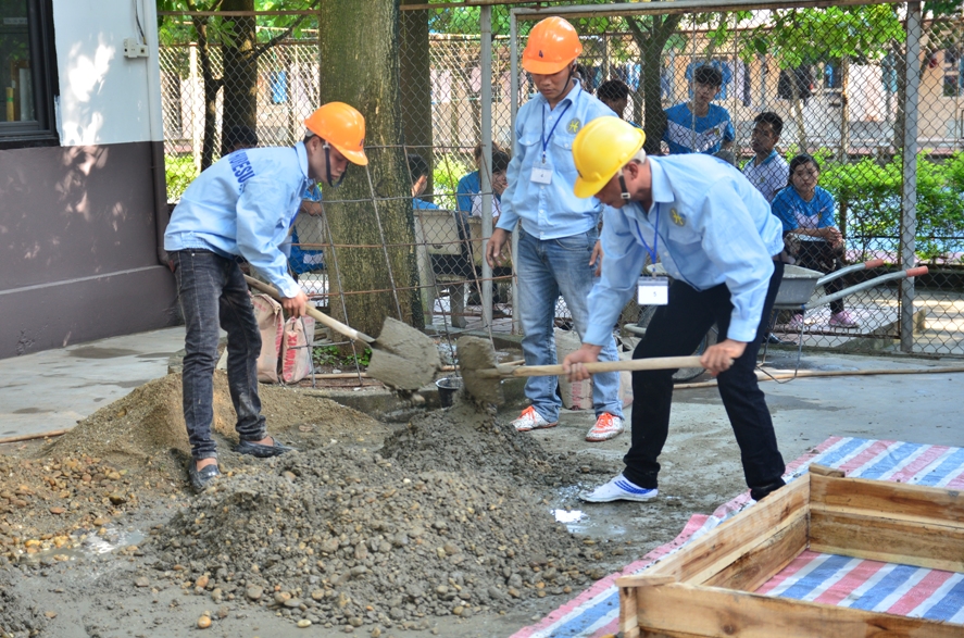 The Center organizes a recruitment exam for you with Construction Orders